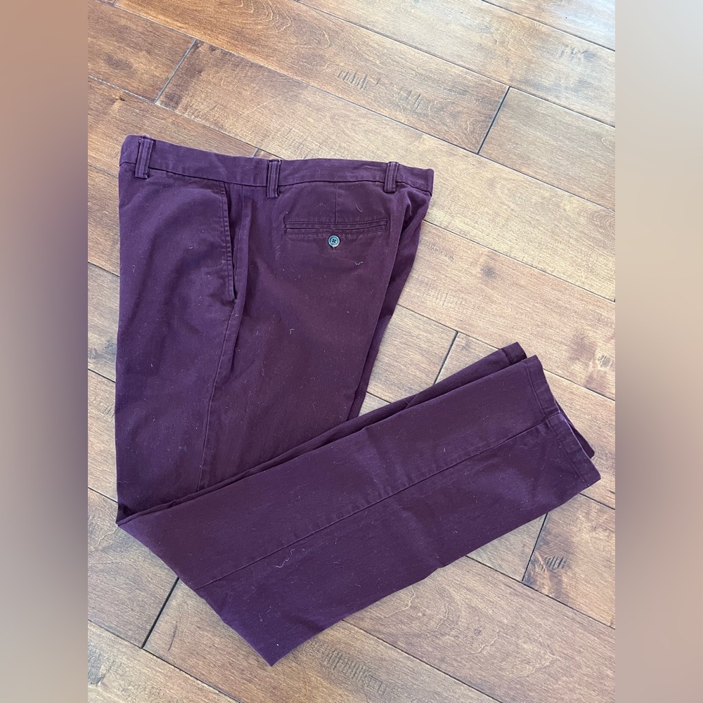 Men’s maroon Chino Slim pant, waist 34, length 32, Old Navy brand